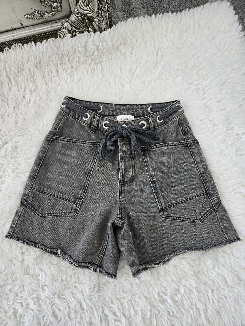 Bohme Finneas Denim Shorts in Grey. Size xsmall
